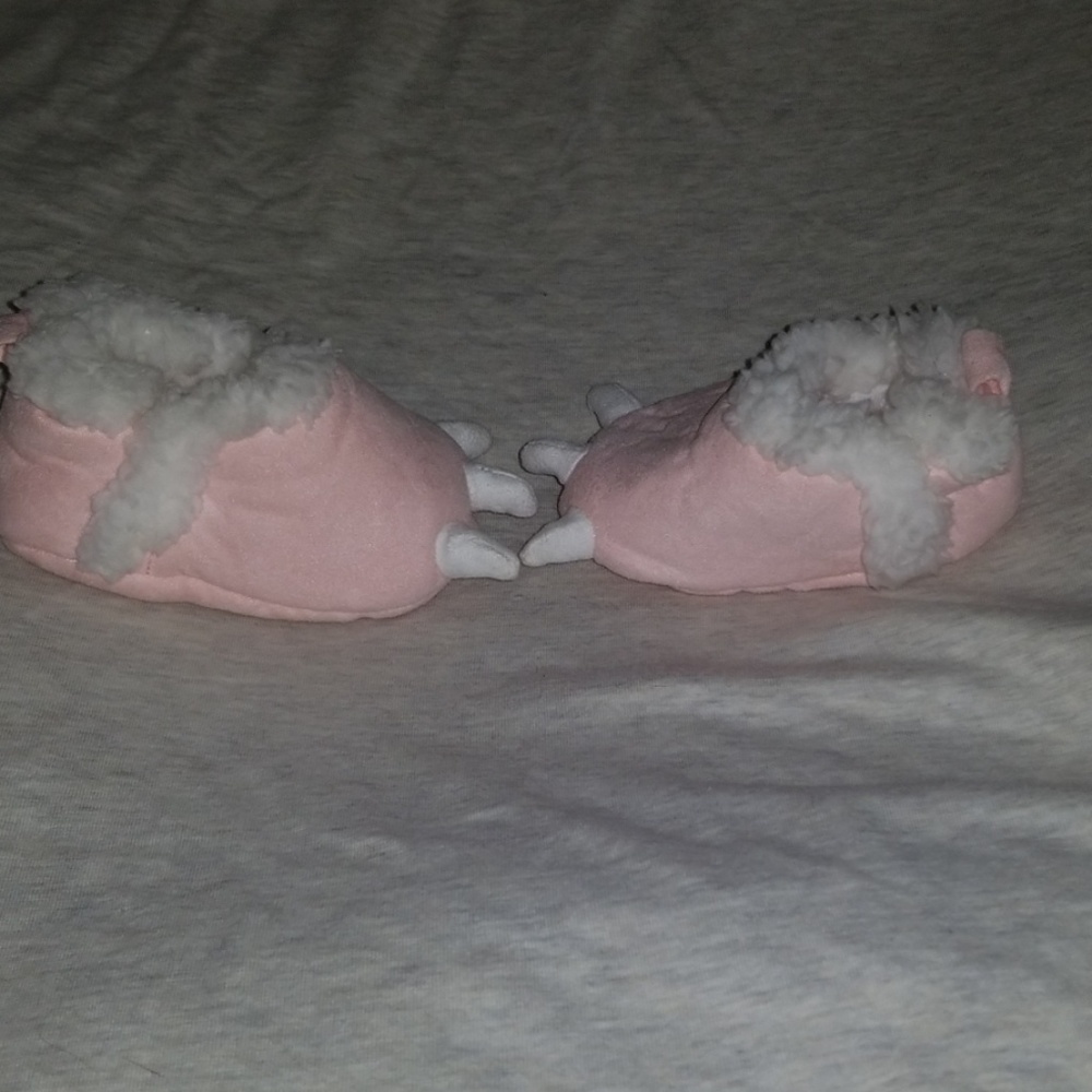 Slippers - Picture 2 of 3